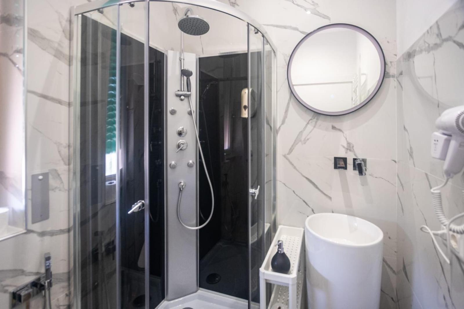 Ricci 16 - Suite & Rooms Λιβόρνο Εξωτερικό φωτογραφία